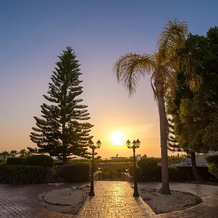 Luxor By Prestige Bookings *